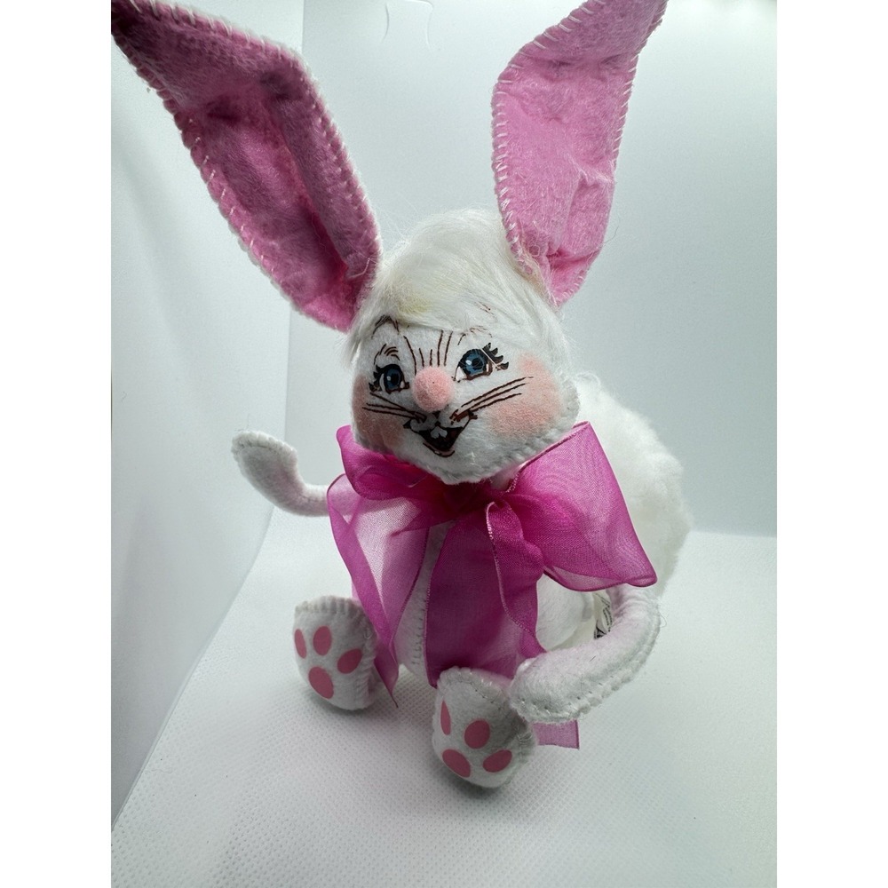 Annalee 2013‎ Easter Bunny White Rabbit Fluffy Cotton Tail Pink Bow Plush 7"